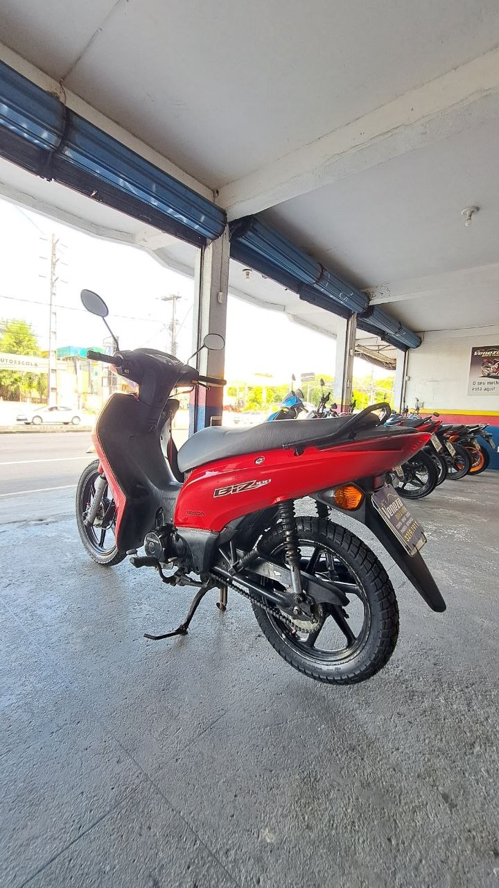 HONDA BIZ 100 ES TRASEIRA ESQUERDA
